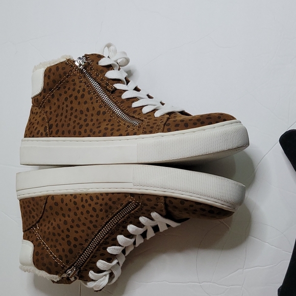 Universal thread leopard shoes. - Picture 6 of 6